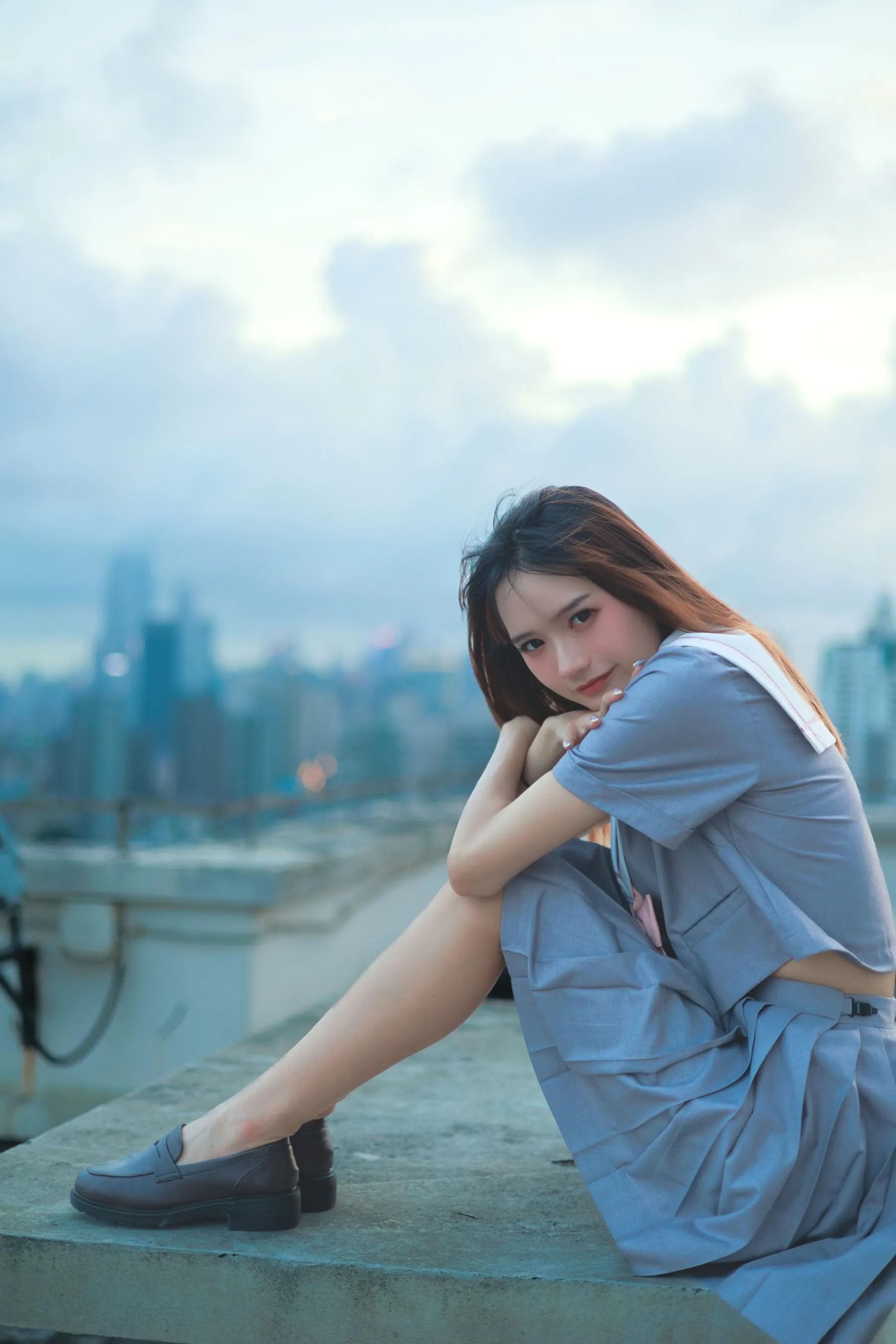 [艺图语] 2022.06.12 天台纸飞机 兔子Zzz不吃胡萝卜 [28P]插图3